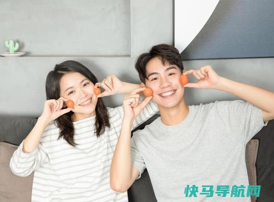 为什么现在的00后喜欢姐弟恋？男人每天保持联系说