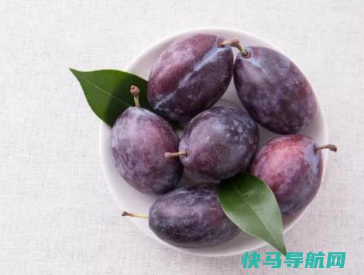 西梅越大越吗？西梅怎么剥皮方便