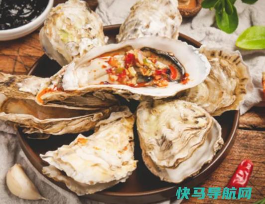 海蛎子跟生蚝是一个品种吗？生蚝咬开之后有黑黑的东西是什么