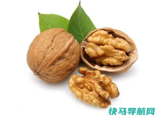 带壳核桃受潮怎么处理？核桃时间长变味吃了有害吗